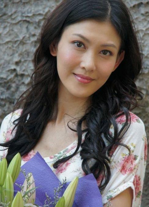 李彩桦妈妈爆料视频播放,揭秘明星家庭背后的故事 第1张 李彩桦妈妈爆料视频播放,揭秘明星家庭背后的故事 第1张